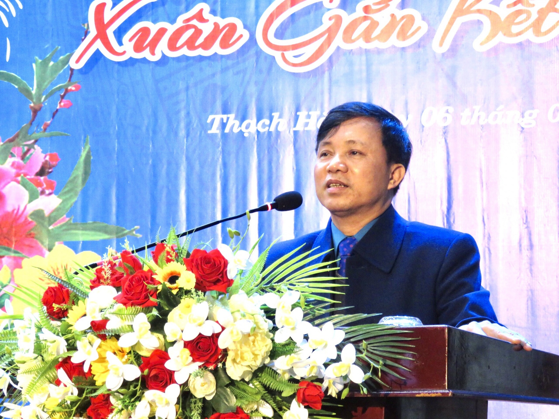 Trao 233 suất quà cho đoàn viên tại Chương trình “Tết sum vầy - Xuân gắn kết” năm 2023