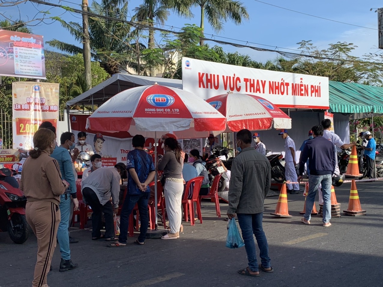 “Tết sum vầy - Xuân gắn kết” mang xuân ấm áp, chia sẻ yêu thương “Tết sum vầy - Xuân gắn kết” mang xuân ấm áp, chia sẻ yêu thương