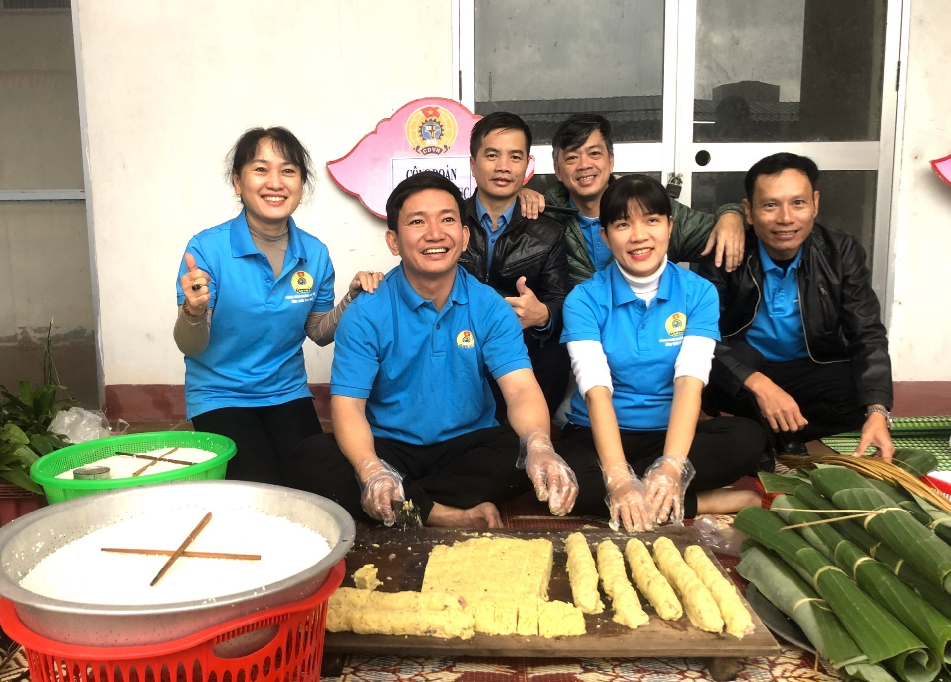 LĐLĐ Thừa Thiên Huế tổ chức Chương trình “Tết sum vầy - Xuân gắn kết” đầm ấm, vui tươi