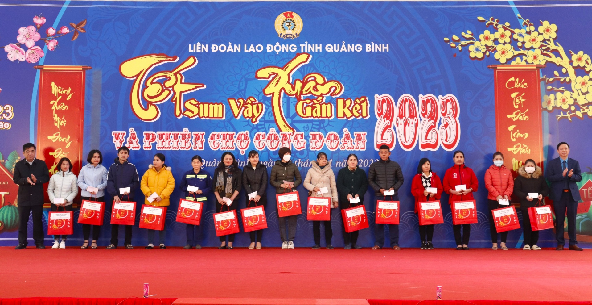 Quảng Bình: Công đoàn chăm lo Tết, chia sẻ khó khăn với đoàn viên, NLĐ