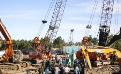 Vụ bé 10 tuổi rơi ống sâu 35m: Đã bước sang ngày thứ 10