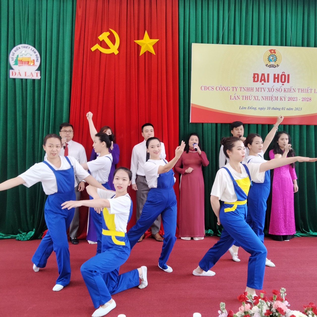 Lâm Đồng: Đại hội điểm công đoàn cơ sở dân chủ, đúng Điều lệ, thành công rực rỡ Lâm Đồng: Đại hội điểm công đoàn cơ sở dân chủ, đúng Điều lệ, thành công rực rỡ