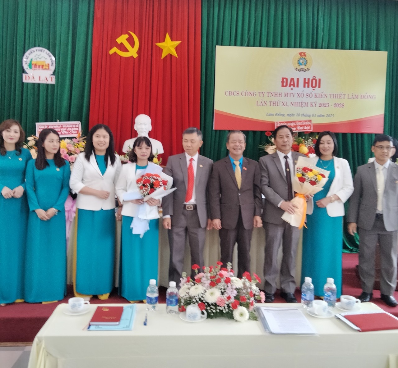 Lâm Đồng: Đại hội điểm công đoàn cơ sở dân chủ, đúng Điều lệ, thành công rực rỡ Lâm Đồng: Đại hội điểm công đoàn cơ sở dân chủ, đúng Điều lệ, thành công rực rỡ