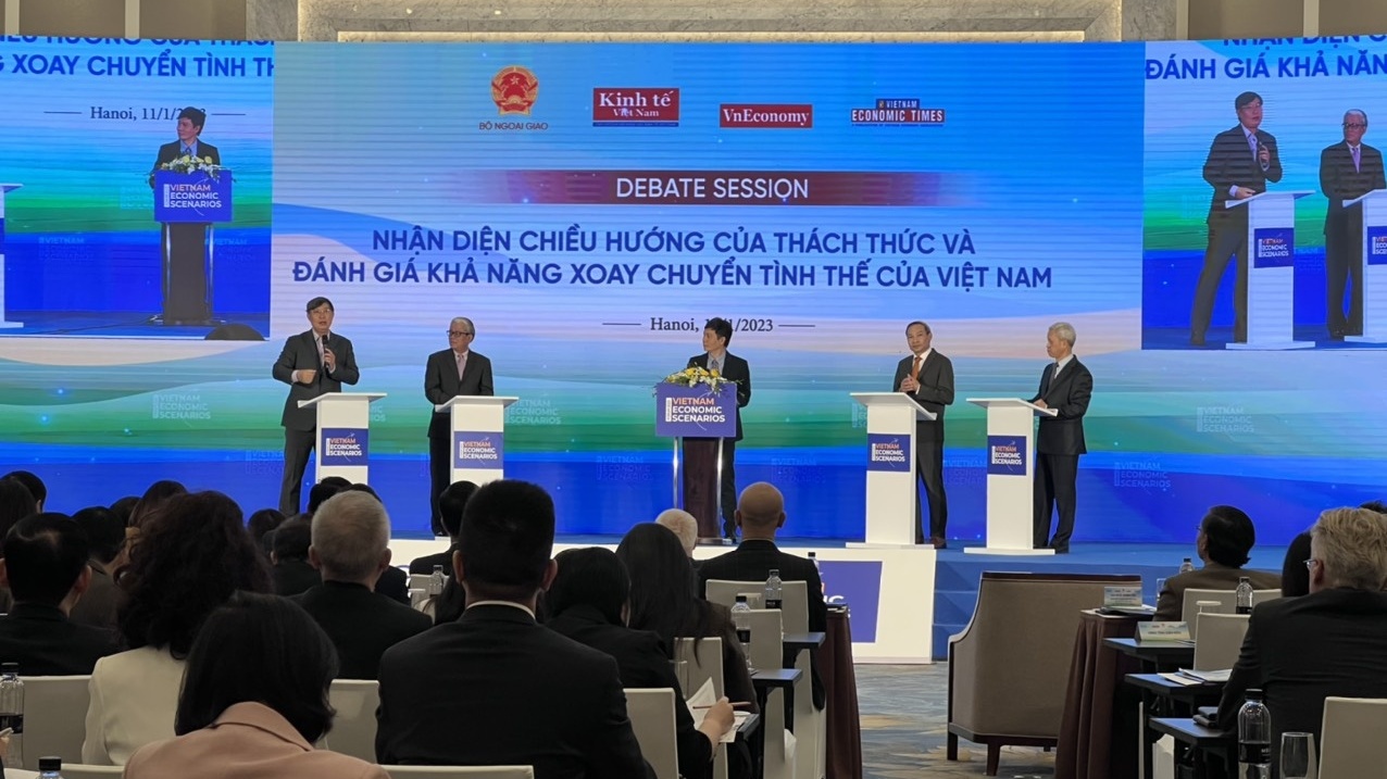 Chuyên gia nhận định về những “cơn gió ngược” với kinh tế Việt Nam năm 2023