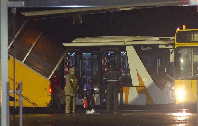 Những hình ảnh xúc động về công nhân về quê đón Tết trên chuyến bay 0 đồng