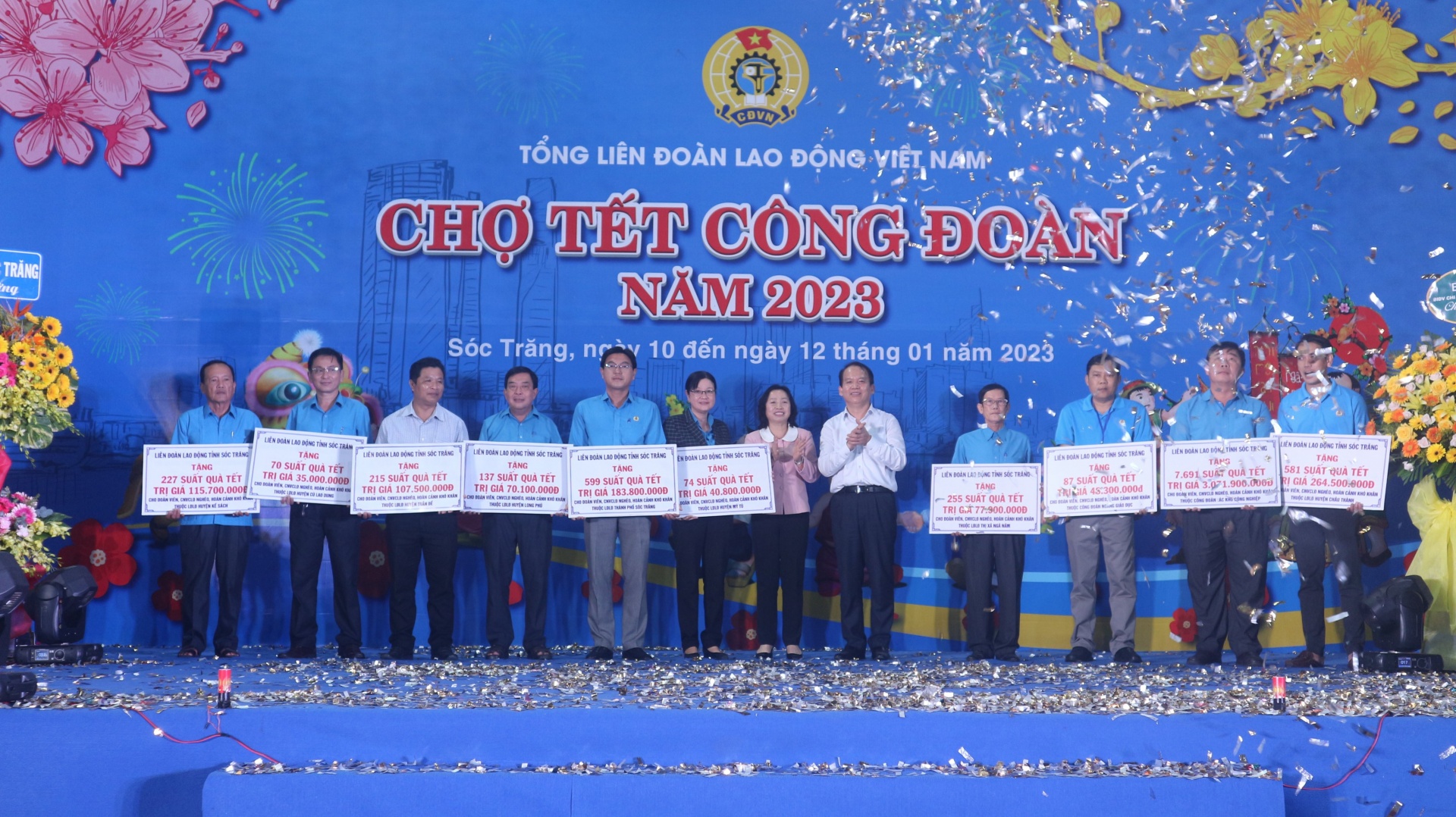 Sóc Trăng: Lan toả hương Xuân, gắn kết yêu thương tại Chợ Tết Công đoàn 2023