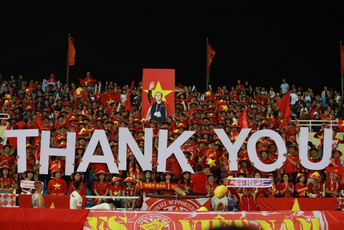 “Không sợ Thái Lan” và ván bài cuối của ông Park