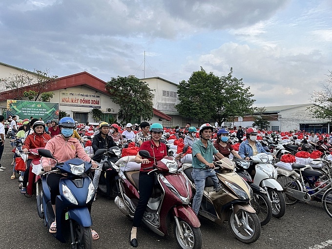 Hàng triệu đoàn viên, người lao động được công đoàn hỗ trợ dịp tết Nguyên đán Hàng triệu đoàn viên, người lao động được công đoàn hỗ trợ dịp tết Nguyên đán