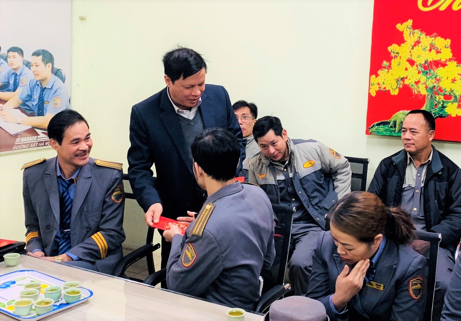 Hơn 6.000 cán bộ, nhân viên ngành Đường sắt làm việc xuyên Tết Hơn 6.000 cán bộ, nhân viên ngành Đường sắt làm việc xuyên Tết