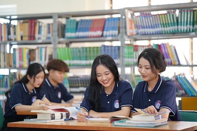 “Cùng nhau, chúng ta sẽ hoàn thành các mục tiêu đổi mới” “Cùng nhau, chúng ta sẽ hoàn thành các mục tiêu đổi mới”