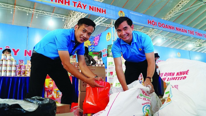 Tưng bừng “Chợ Tết Công đoàn 2023”