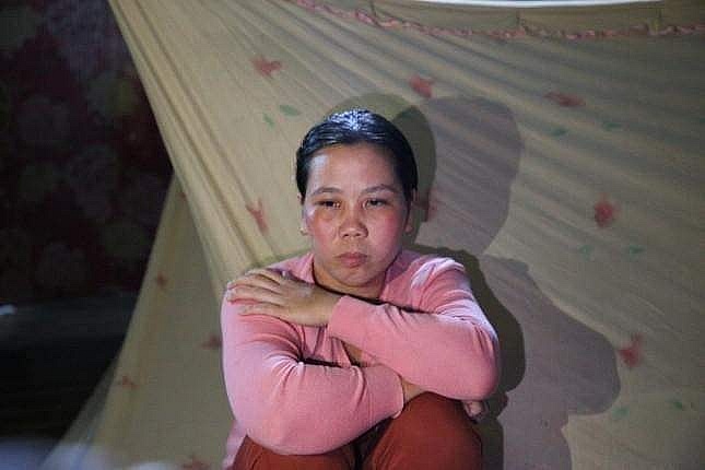 Vụ bé rơi xuống ống sâu 35m: Cha mẹ Hạo Nam ngậm ngùi đón thi thể con ngày Tết