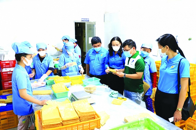 Tạo điều kiện cho người lao động về quê ăn Tết an toàn Tạo điều kiện cho người lao động về quê ăn Tết an toàn