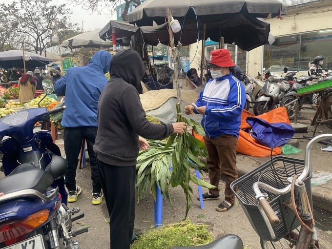 Không khí ngày 29 Tết: Tiểu thương lo lắng vì ế ẩm Không khí ngày 29 Tết: Tiểu thương lo lắng vì ế ẩm