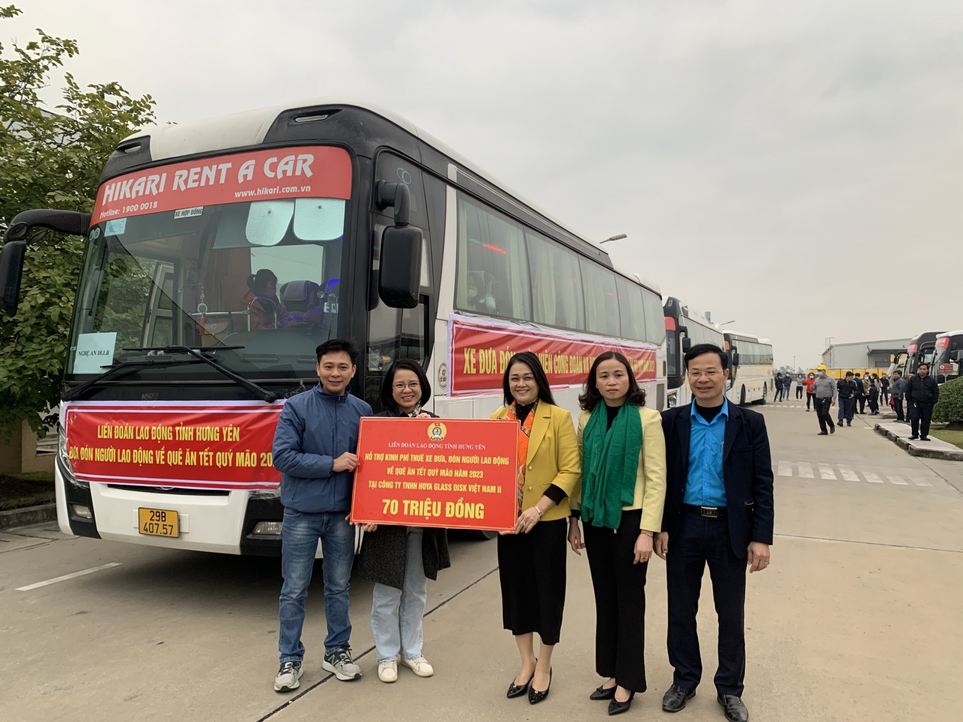 Hưng Yên: Gần 150 chuyến xe nghĩa tình đưa người lao động về quê ăn Tết