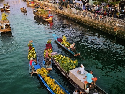 Hoa Tết trên bến Bình Đông: Lưu giữ nét đẹp của Sài Gòn xưa