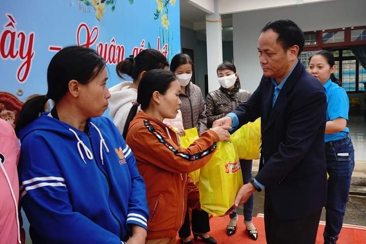 Kon Tum: Ấm lòng đoàn viên, người lao động dịp Tết Quý Mão