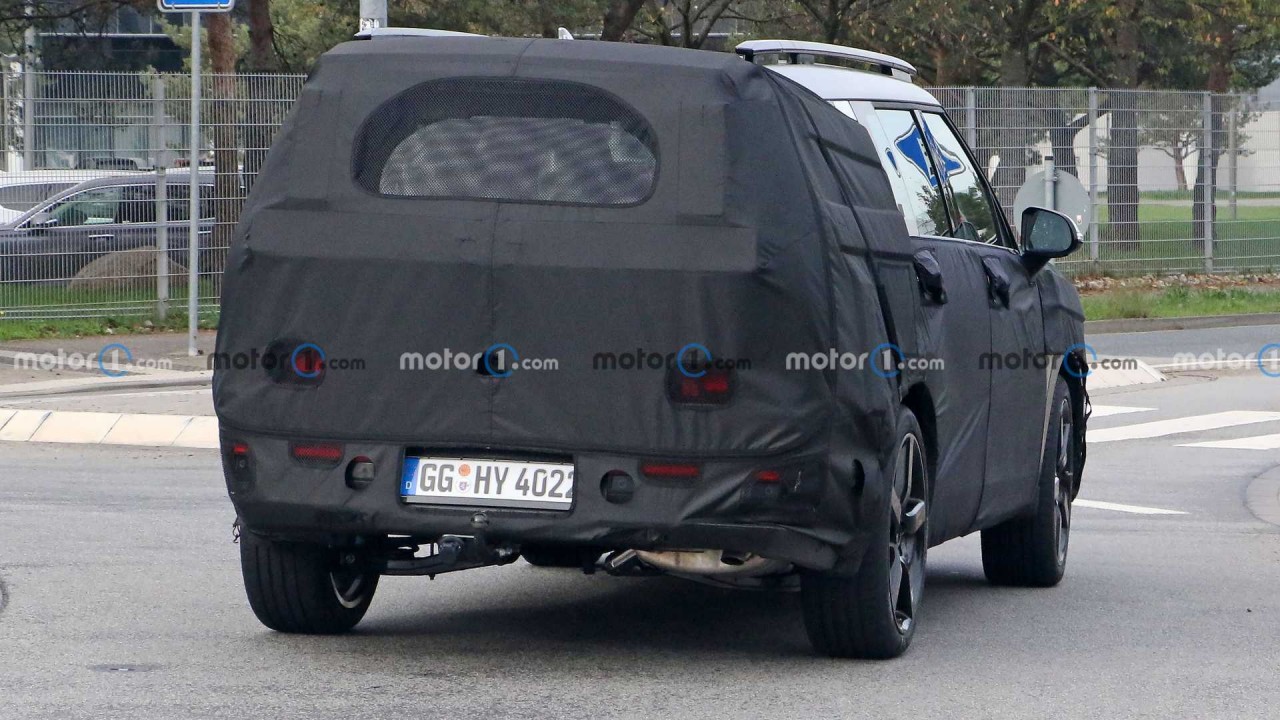 Hyundai Santa Fe 2024 lộ ảnh thiết kế, chờ ngày ra mắt