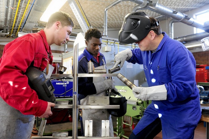 Kinh nghiệm của một số quốc gia về chiến lược nhân lực hướng tới cuộc CMCN 4.0