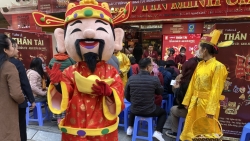 Doanh nghiệp vàng “tung chiêu” hút khách ngày Vía Thần tài