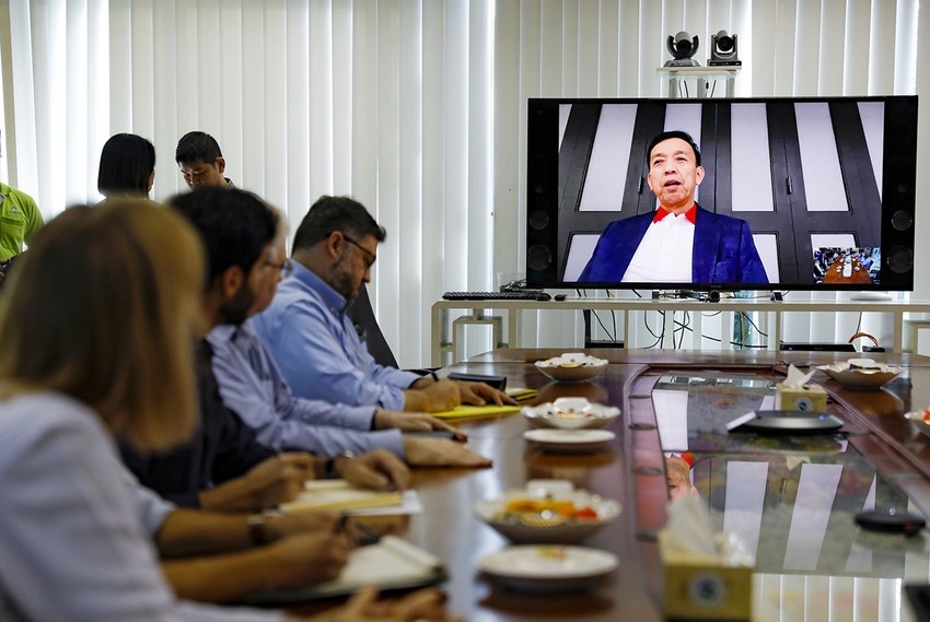 Tân Tổng lãnh sự quán Hoa Kỳ tại TP.HCM thăm, làm việc với Công ty VWS Tân Tổng lãnh sự quán Hoa Kỳ tại TP.HCM thăm, làm việc với Công ty VWS