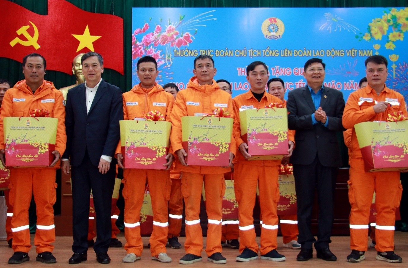 Công đoàn Nam Định nỗ lực chăm lo người lao động trước, trong và sau Tết Công đoàn Nam Định nỗ lực chăm lo người lao động trước, trong và sau Tết