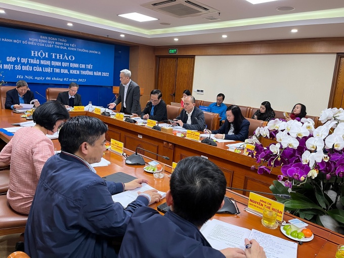 Lãnh đạo Tổng Liên đoàn chủ trì Hội thảo Góp ý Dự thảo Luật Thi đua khen thưởng 2022 Lãnh đạo Tổng Liên đoàn chủ trì Hội thảo Góp ý Dự thảo Luật Thi đua khen thưởng 2022