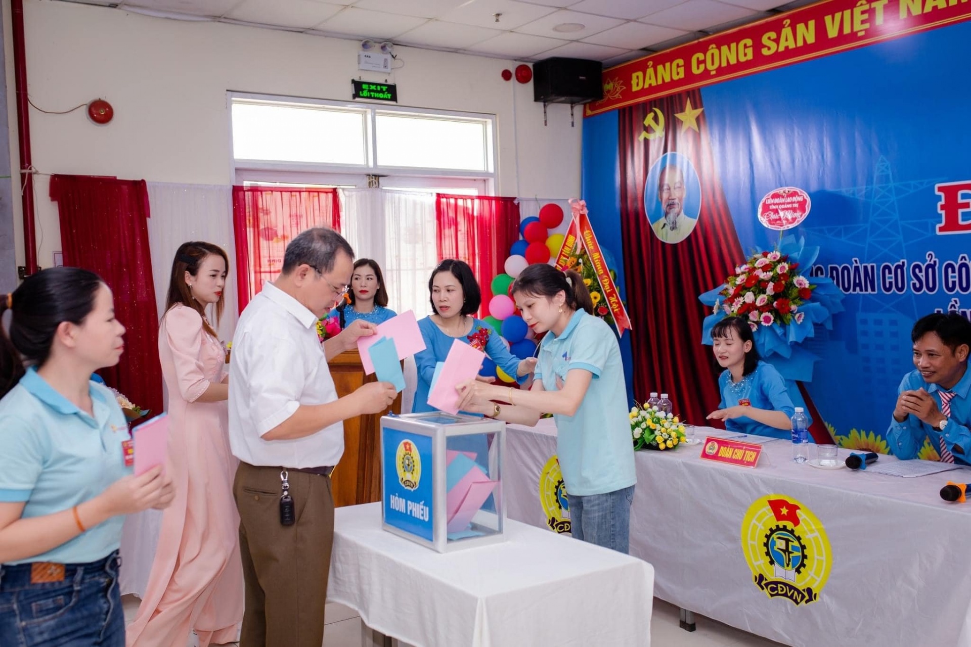 Kỳ cuối: Một số vấn đề trao đổi từ thực tiễn đại hội công đoàn cơ sở