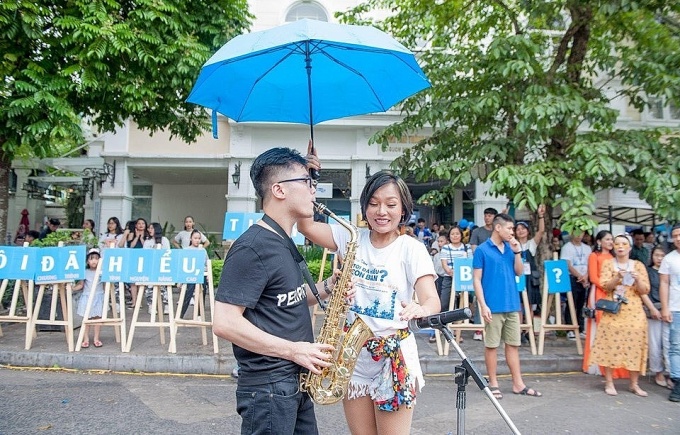 Thăm thẳm đường đến lớp