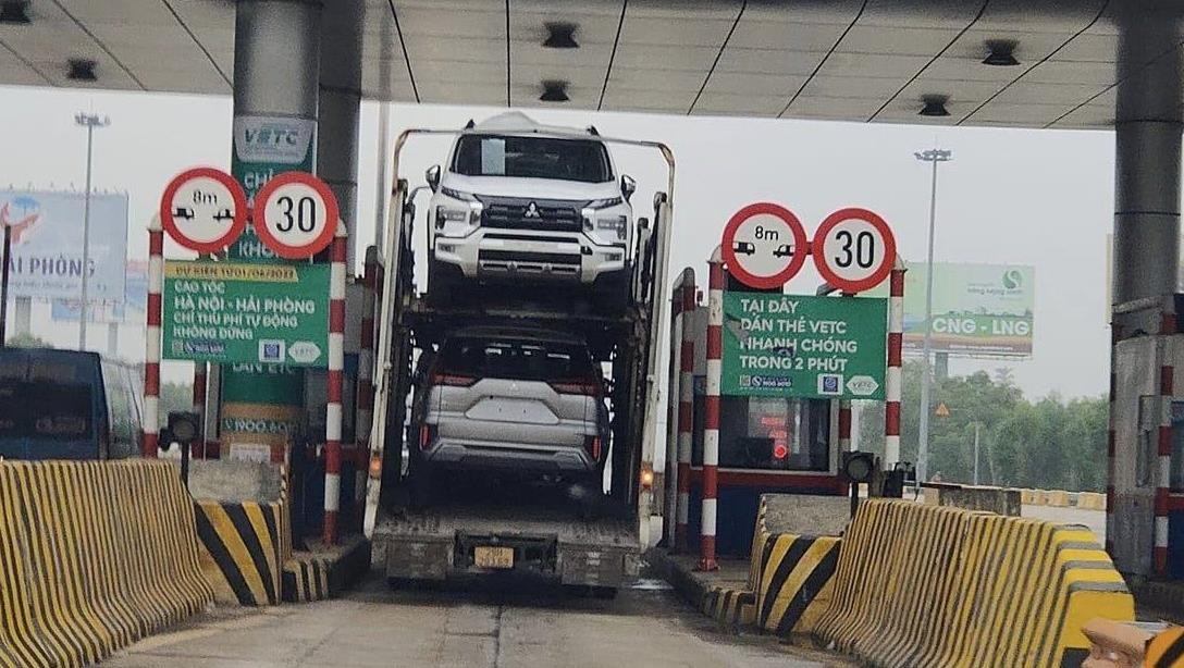 Bắt gặp Mitsubishi Xpander Cross 2023 trên đường vận chuyển tại Việt Nam