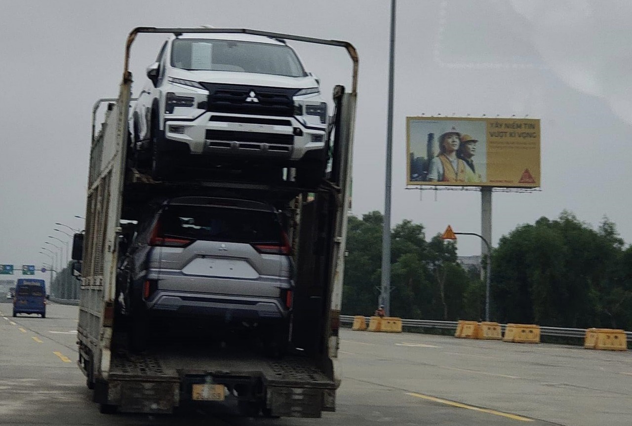 Bắt gặp Mitsubishi Xpander Cross 2023 trên đường vận chuyển tại Việt Nam