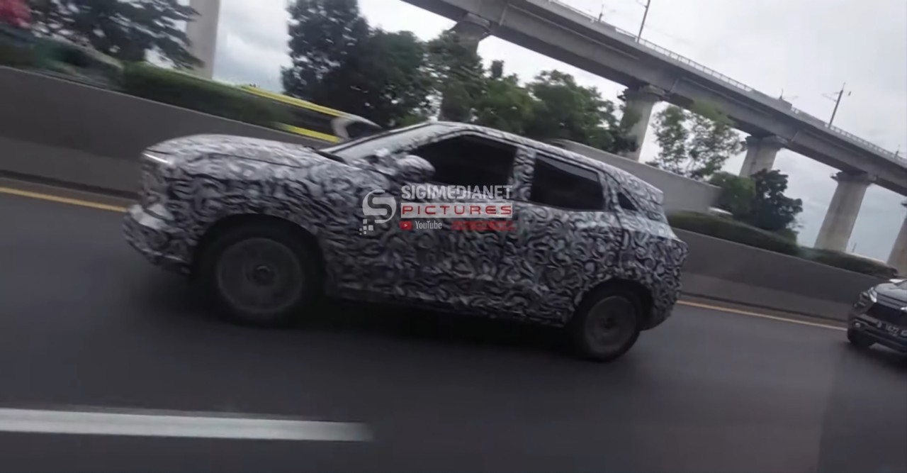 Bắt gặp Mitsubishi XFC chạy thử trên đường phố Bắt gặp Mitsubishi XFC chạy thử trên đường phố