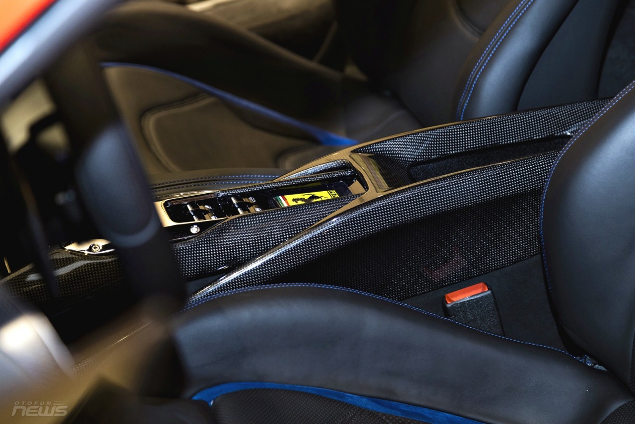 Ferrari 296 GTS có mặt tại Việt Nam, giá từ 23 tỷ đồng