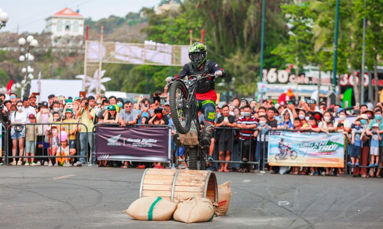 Gần 400 Biker Vũng Tàu Bigbike Mania