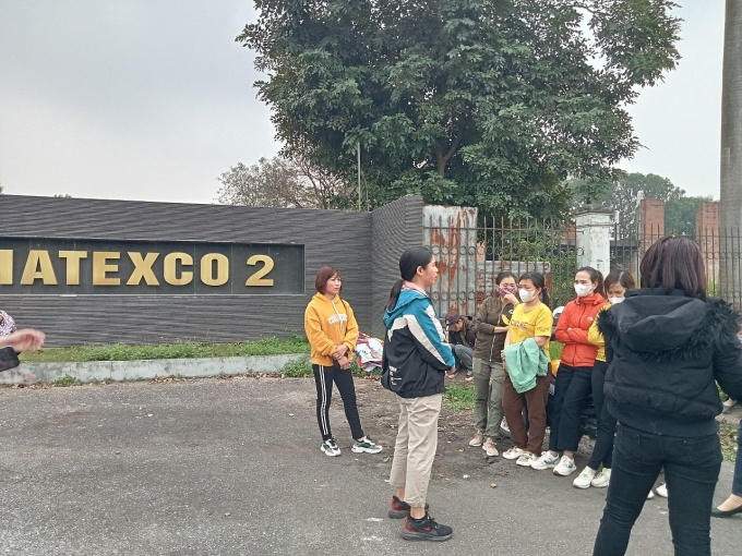 Công đoàn hướng dẫn công nhân Công ty Dệt 19/5 Hà Nội thủ tục khởi kiện