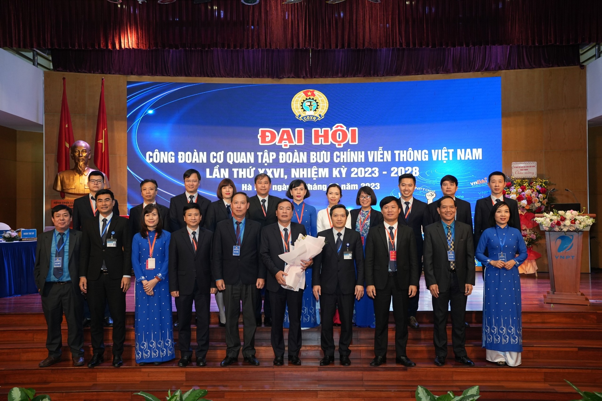 Công đoàn Cơ quan Tập đoàn VNPT: Tạo niềm tin, quyết tâm mới và khí thế thi đua sôi nổi Công đoàn Cơ quan Tập đoàn VNPT: Tạo niềm tin, quyết tâm mới và khí thế thi đua sôi nổi