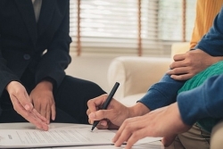 Vay vốn ngân hàng, mua bảo hiểm nhân thọ là một điểm cộng để giải ngân