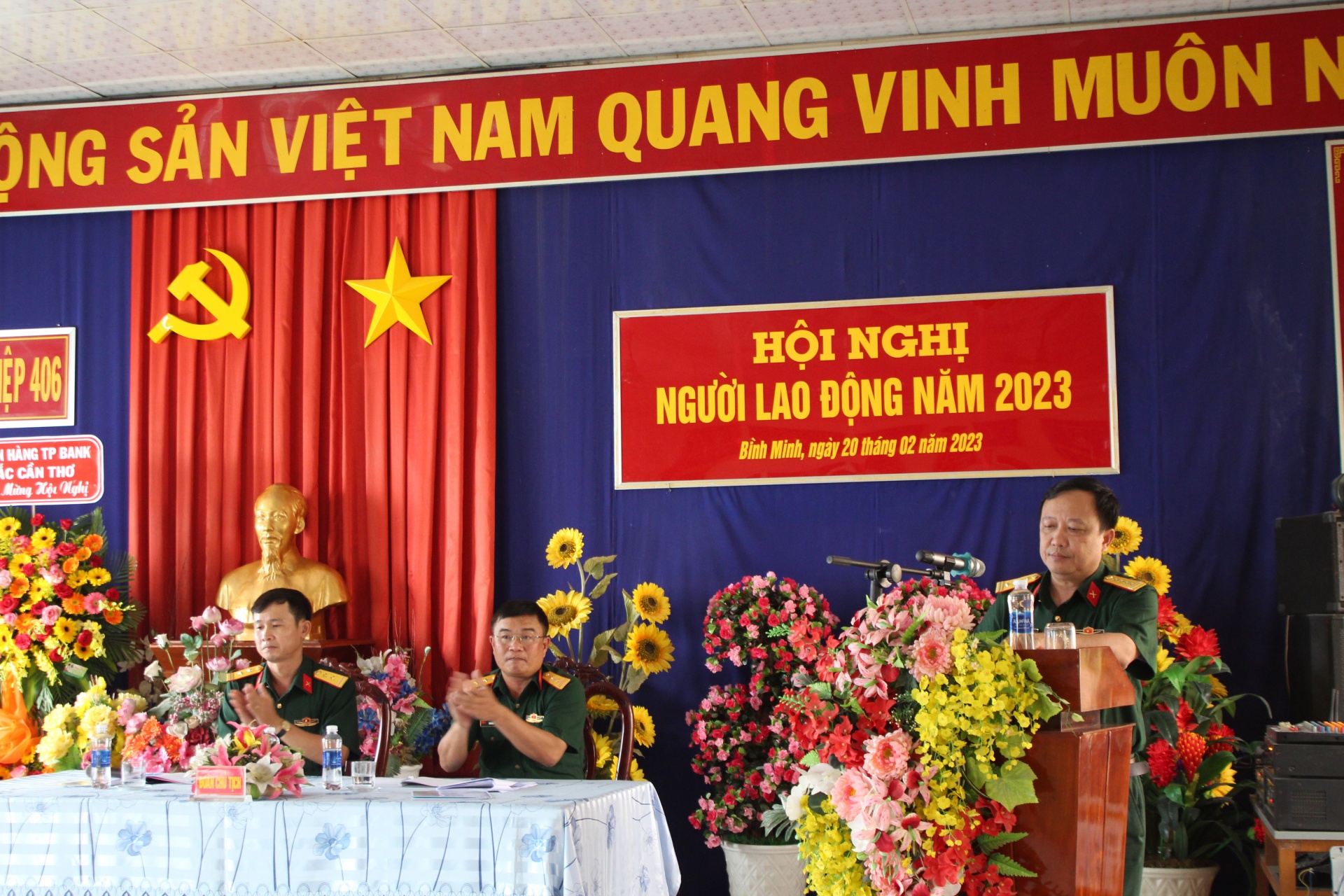 Xí nghiệp 406, Công ty 622, Quân khu 9: Linh hoạt trong điều hành quản lý Xí nghiệp 406, Công ty 622, Quân khu 9: Linh hoạt trong điều hành quản lý