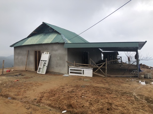 Bàn giao 10 ngôi nhà tình nghĩa cho người dân xã biên giới Na Ngoi Bàn giao 10 ngôi nhà tình nghĩa cho người dân xã biên giới Na Ngoi ảnh 1