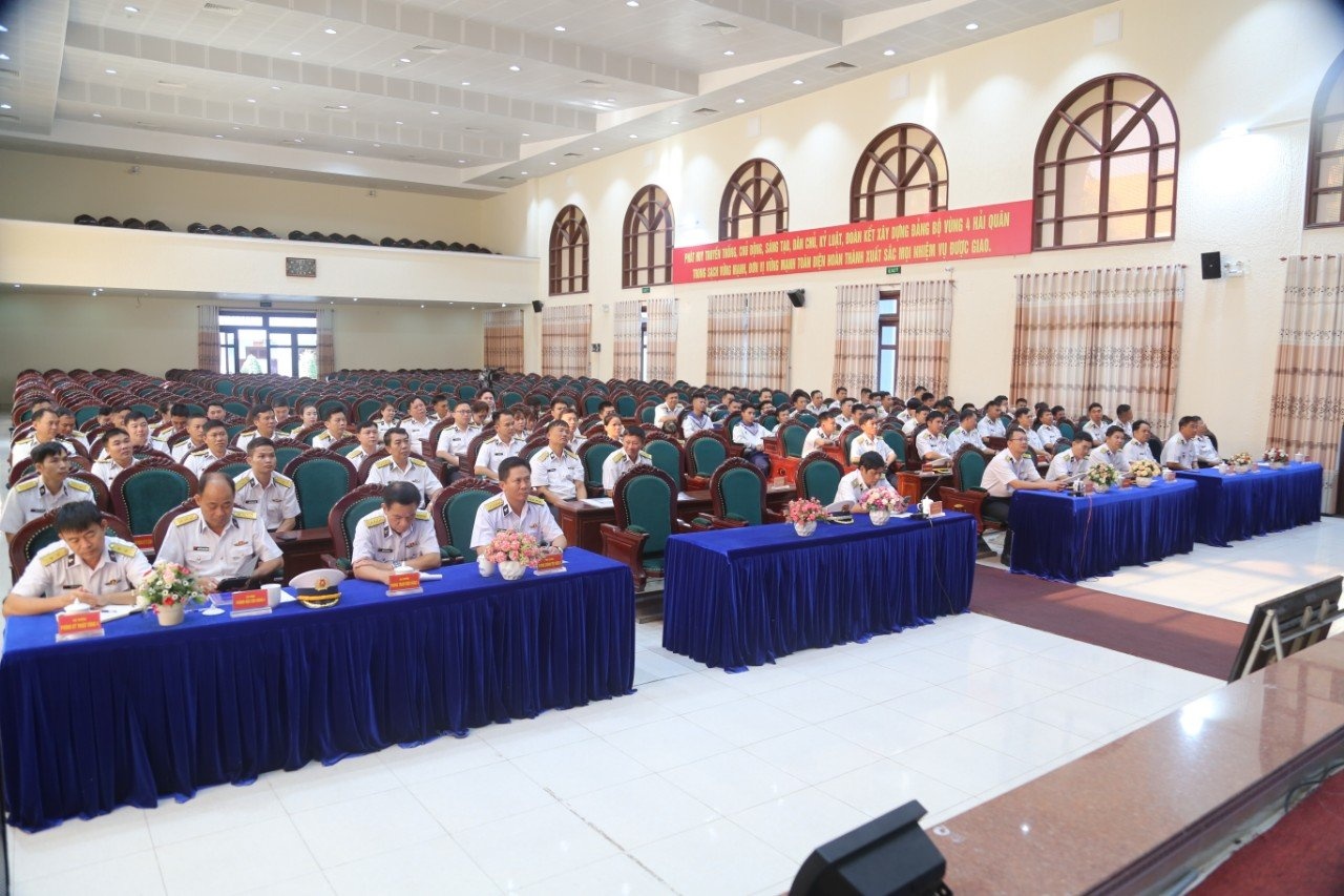 Vùng 4 Hải quân gặp mặt kỷ niệm Ngày Thầy thuốc Việt Nam