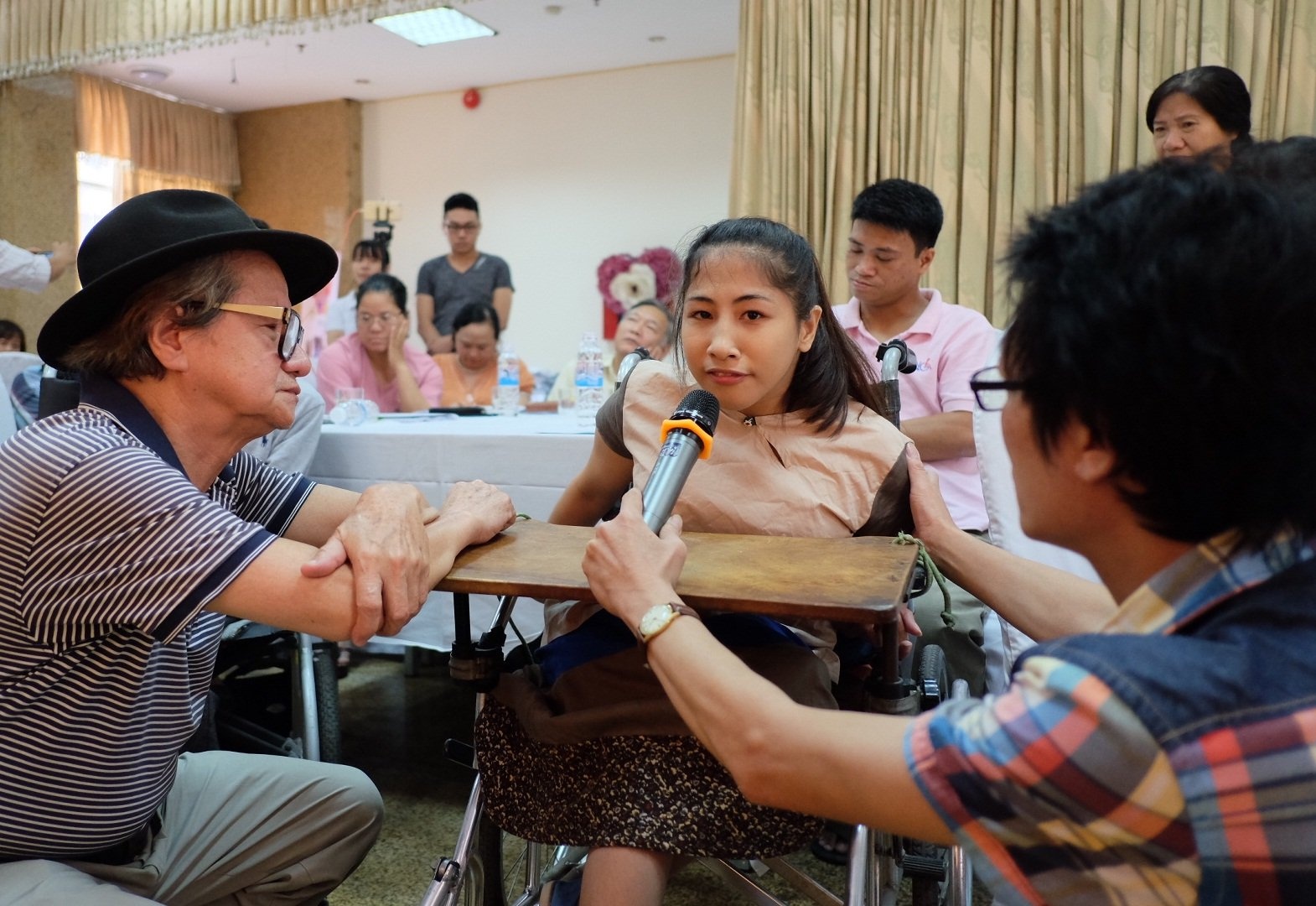 Muôn nẻo nghề hỗ trợ người khuyết tật