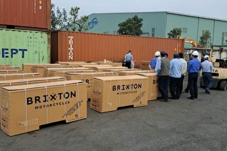 Lô 52 xe Brixton tiền tỷ 'mắc kẹt' tại cảng do nghi ngờ xuất xứ Lô 52 xe Brixton tiền tỷ 'mắc kẹt' tại cảng do nghi ngờ xuất xứ