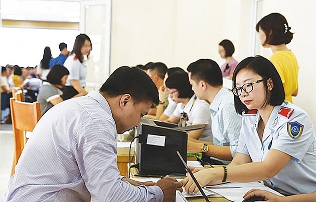 Quyết liệt triển khai các giải pháp giảm số tiền chậm đóng BHXH, BHYT, BHTN cho NLĐ Quyết liệt triển khai các giải pháp giảm số tiền chậm đóng BHXH, BHYT, BHTN cho NLĐ