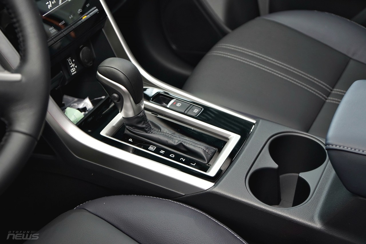 Mitsubishi Xpander Cross 2023 ra mắt tại Việt Nam với giá Mitsubishi Xpander Cross 2023 ra mắt tại Việt Nam với giá