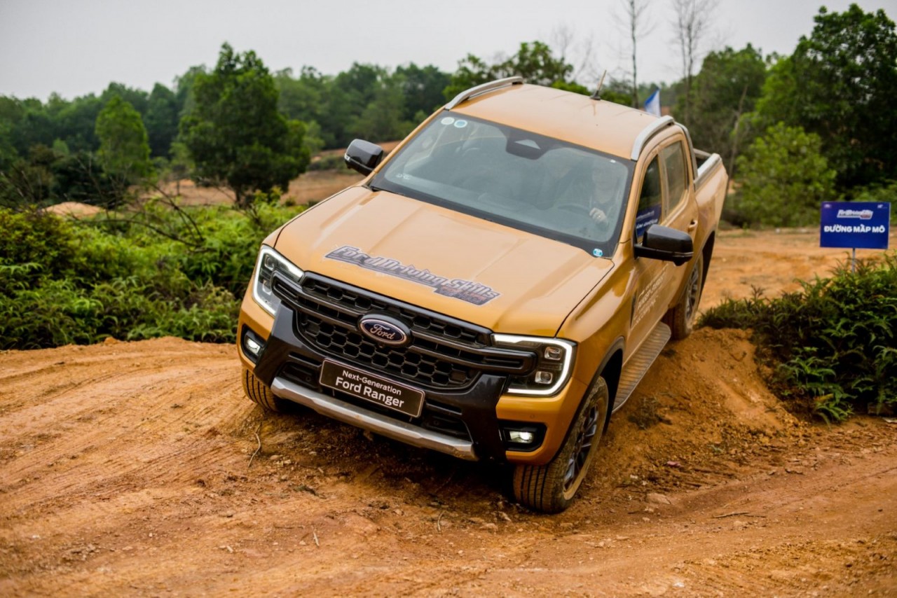 Ford Việt Nam khởi động chương trình kỹ năng lái xe đường địa hình
