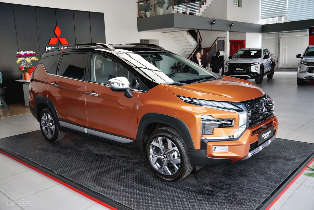Cận cảnh Mitsubishi Xpander Cross 2023 vừa được ra mắt
