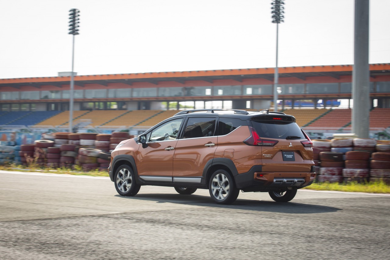 Cận cảnh Mitsubishi Xpander Cross 2023 vừa được ra mắt