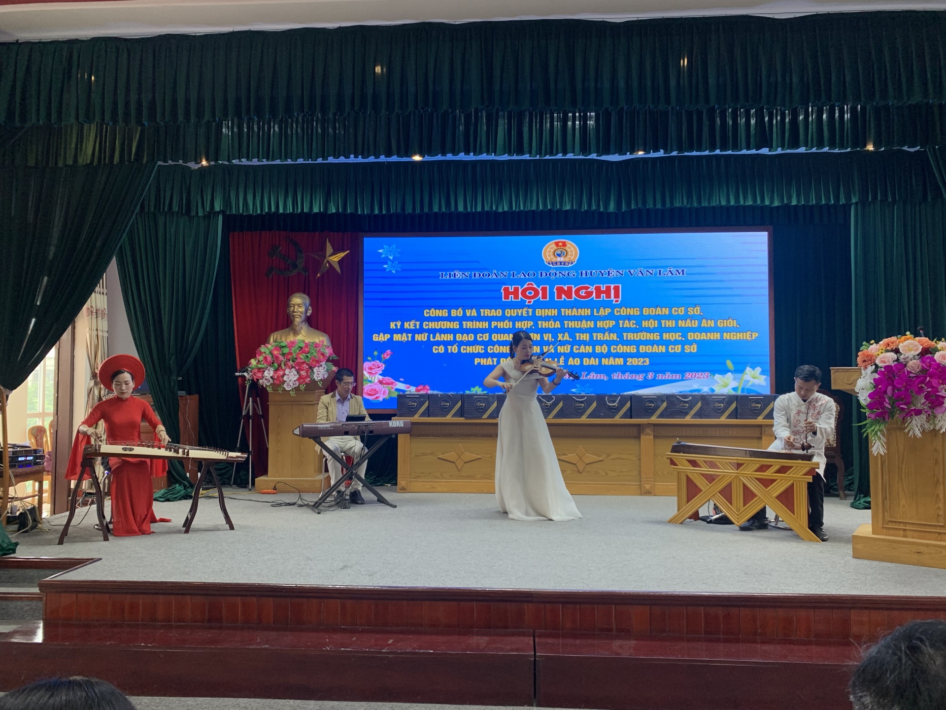 LĐLĐ huyện Văn Lâm: Chuỗi hoạt động chào mừng ngày Quốc tế phụ nữ 8/3 LĐLĐ huyện Văn Lâm: Chuỗi hoạt động chào mừng ngày Quốc tế phụ nữ 8/3