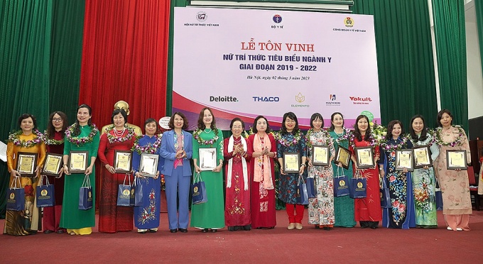 Vinh danh 51 nữ trí thức tiêu biểu ngành Y