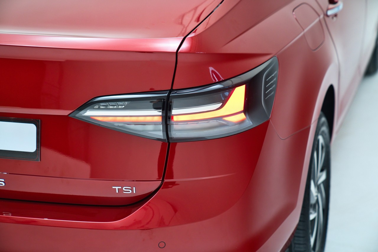 Volkswagen Virtus ra mắt tại Việt Nam với giá 950 triệu đồng